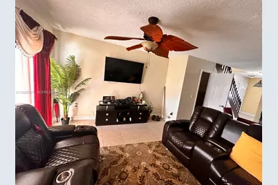 5953 W 28th Ave #24, Hialeah, FL 33016 - Photo 4