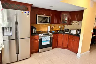 5953 W 28th Ave, Hialeah, FL 33016 - Photo 10
