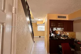5953 W 28th Ave, Hialeah, FL 33016 - Photo 14