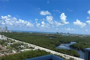 16385 Biscayne Blvd, North Miami Beach, FL 33160 - Photo 32