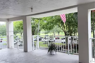 605 Oaks Dr, Pompano Beach, FL 33069 - Photo 48