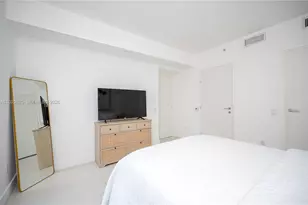 1300 Brickell Bay Dr, Miami, FL 33131 - Photo 14