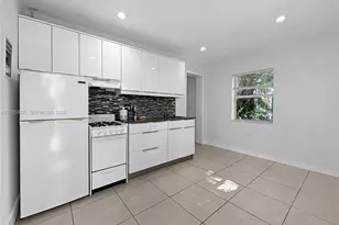 620 86th St, Miami Beach, FL 33141 - Photo 2