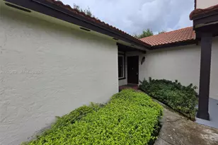 15240 SW 45th Terrace, Miami, FL 33185 - Photo 2