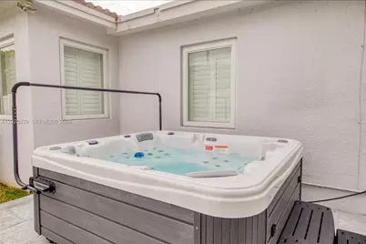 1239 Washington St #1239, Hollywood, FL 33019 - Photo 40