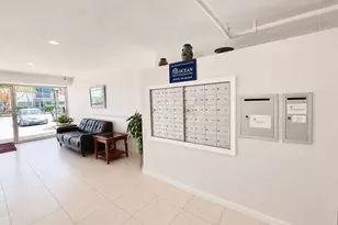1460 NE 169th St, North Miami Beach, FL 33162 - Photo 24