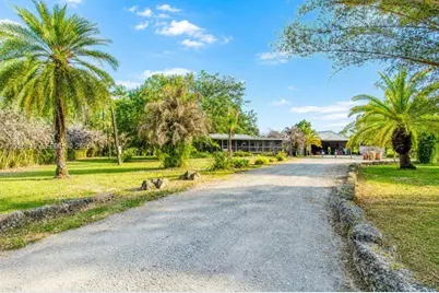 3880 Packinghouse Rd, Other City - In The State Of Florida, FL 33920 - Photo 4