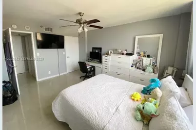 290 174th St #2012, Sunny Isles Beach, FL 33160 - Photo 18