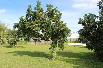 496 SW 9th Ave, Florida City, FL 33034 - Photo 22