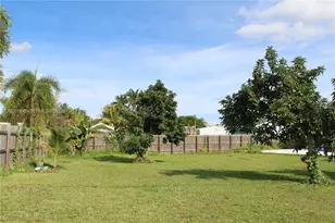 496 SW 9th Ave, Florida City, FL 33034 - Photo 26
