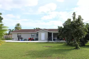 496 SW 9th Ave, Florida City, FL 33034 - Photo 14
