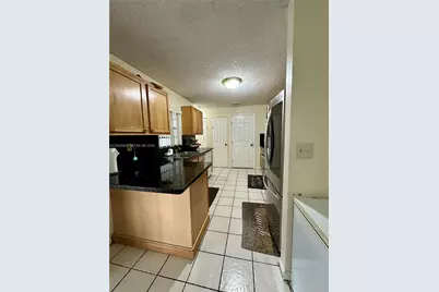 496 SW 9th Ave, Florida City, FL 33034 - Photo 8