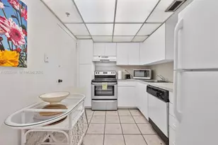 5601 Collins Ave, Miami Beach, FL 33140 - Photo 4