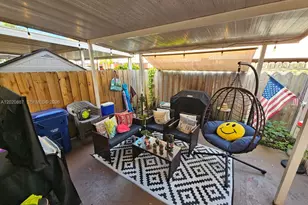 8059 NW 8th St, Miami, FL 33126 - Photo 18