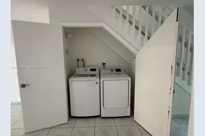 8059 NW 8th St #4, Miami, FL 33126 - Photo 14