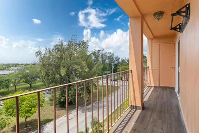 440 E 23rd St #1405, Hialeah, FL 33013 - Photo 26