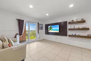 440 E 23rd St, Hialeah, FL 33013 - Photo 18
