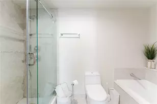 488 NE 18th St, Miami, FL 33132 - Photo 20