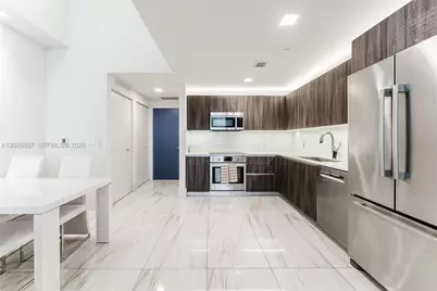 488 NE 18th St #1205, Miami, FL 33132 - Photo 8