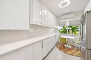 860 NE 127th St, North Miami, FL 33161 - Photo 8