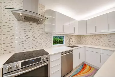 [Address not provided], North Miami, FL 33161 - Photo 6