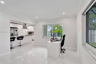 4662 NW 99th Ave, Sunrise, FL 33351 - Photo 16