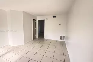 16851 NE 21st Ave, North Miami Beach, FL 33162 - Photo 10
