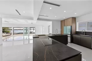 1101 S Shore Dr, Miami Beach, FL 33141 - Photo 24