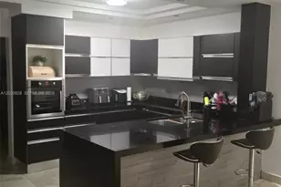 5469 NW 113th Ct, Doral, FL 33178 - Photo 2