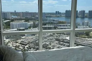 18201 Collins Ave, Sunny Isles Beach, FL 33160 - Photo 36