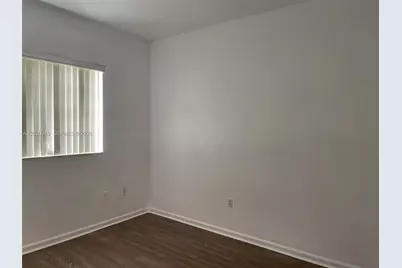 8835 S Isles Cir #8835, Tamarac, FL 33321 - Photo 12
