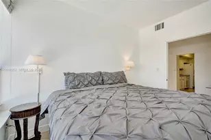 4925 Collins Ave, Miami Beach, FL 33140 - Photo 18