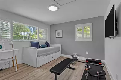95 Shore Dr W, Miami, FL 33133 - Photo 12