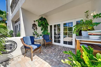323 Navarre Ave #403, Coral Gables, FL 33134 - Photo 8