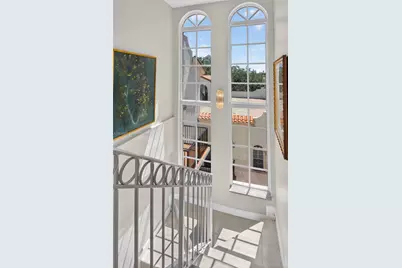 323 Navarre Ave #403, Coral Gables, FL 33134 - Photo 16