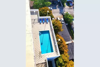900 SW 8th St #1501, Miami, FL 33130 - Photo 12