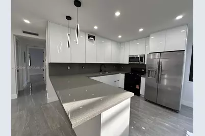 931 NW 1st St #1, Miami, FL 33128 - Photo 2