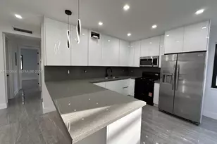 931 NW 1st St, Miami, FL 33128 - Photo 2