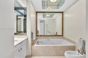 10101 Collins Ave, Bal Harbour, FL 33154 - Photo 32