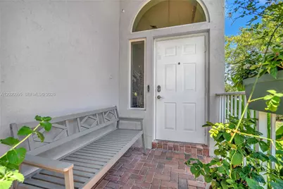 16601 Sapphire Mnr, Weston, FL 33331 - Photo 2