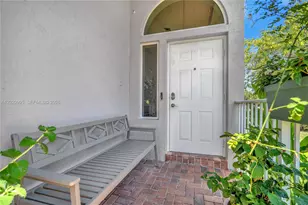 16601 Sapphire Manor, Weston, FL 33331 - Photo 2