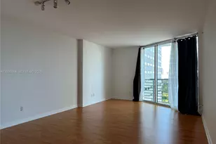 325 S Biscayne Bl, Miami, FL 33131 - Photo 6