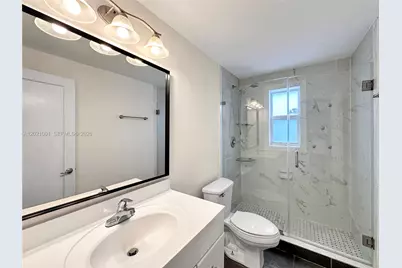 965 Bay Dr #2, Miami Beach, FL 33141 - Photo 16