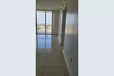 1750 N Bayshore Dr #3311, Miami, FL 33132 - Photo 4