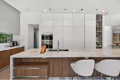 625 Curtiswood Dr, Key Biscayne, FL 33149 - Photo 8