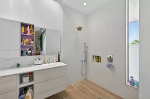 625 Curtiswood Dr, Key Biscayne, FL 33149 - Photo 32