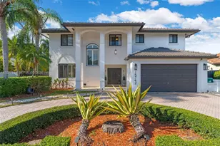 15742 SW 102nd Ln, Miami, FL 33196 - Photo 2