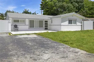 7051 SW 29th St, Miramar, FL 33023 - Photo 2