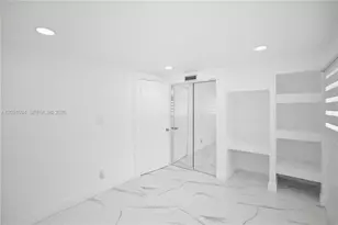 7051 SW 29th St, Miramar, FL 33023 - Photo 14