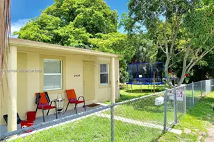 2325 N 25th Ave, Hollywood, FL 33020 - Photo 2